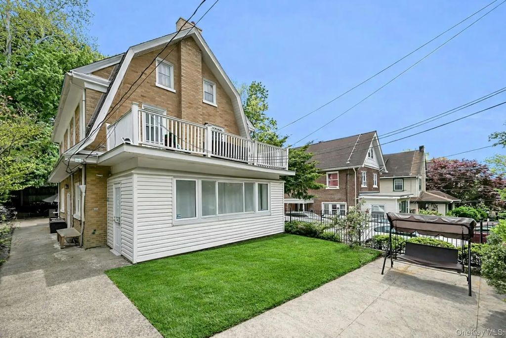 370 Park Hill Avenue, Yonkers