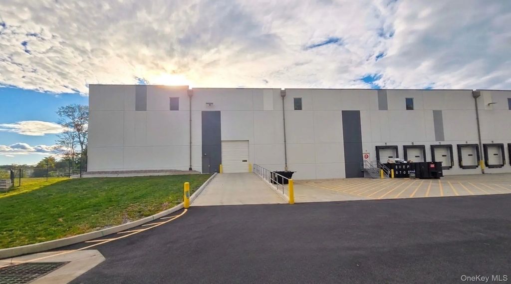 625 Corporate Way, Valley Cottage