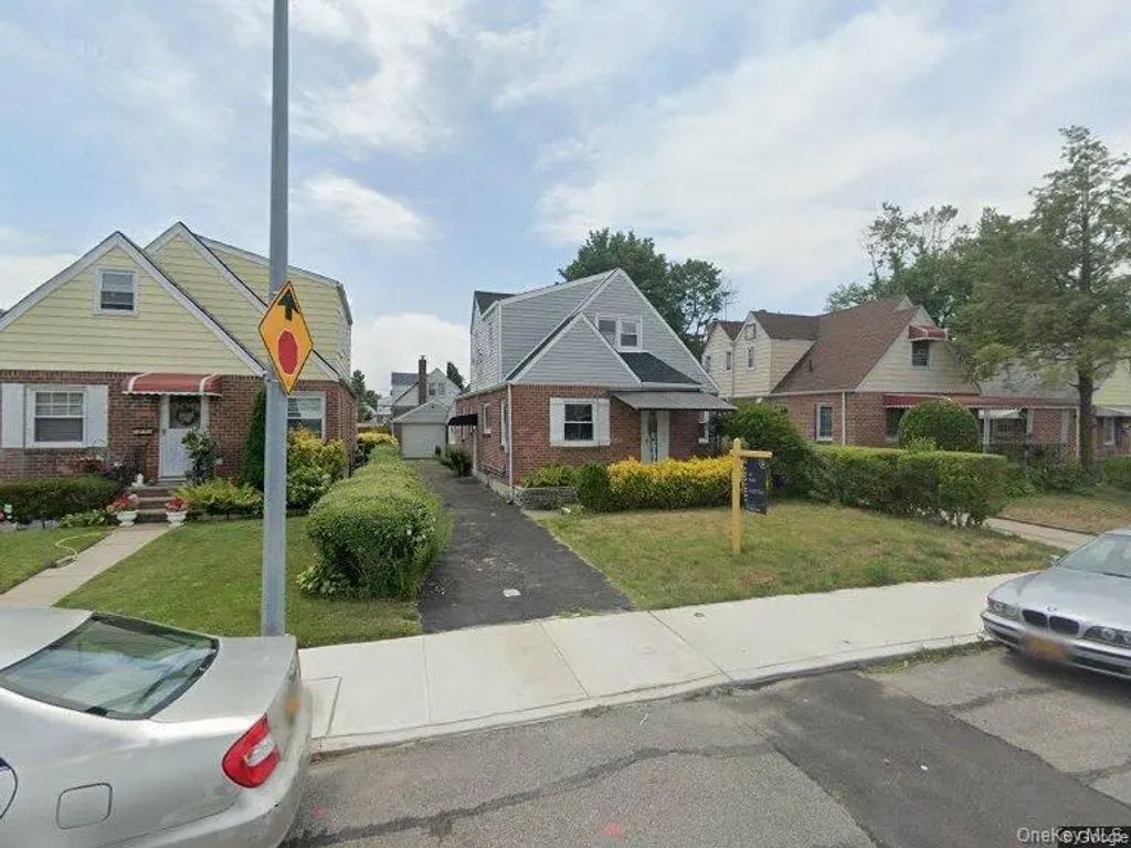 22754 113th Drive, Queens Village
