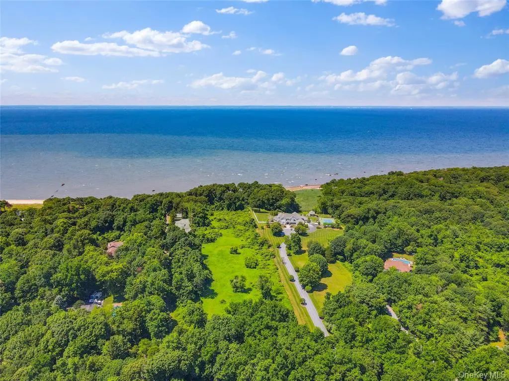 Boney Lane, Nissequogue