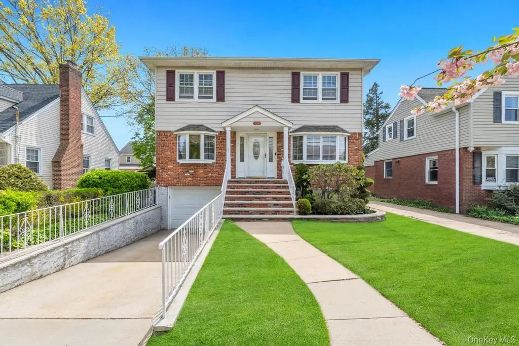 100 E Melrose Street, Valley Stream