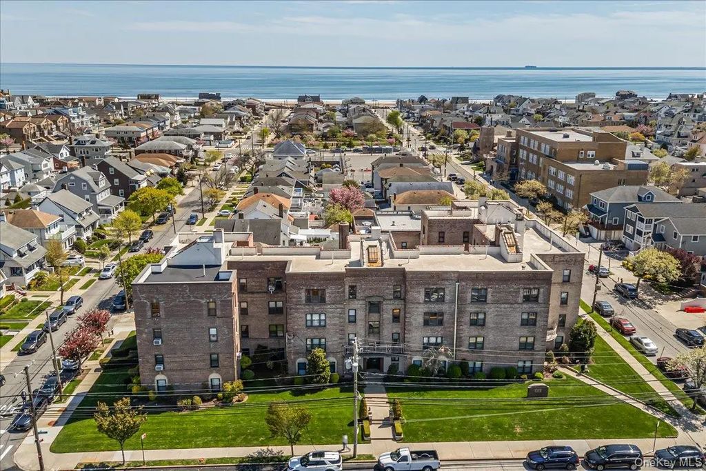 257 Beach 128th Street # 2b, Belle Harbor