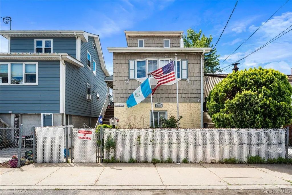 10216 164th Road, Howard Beach
