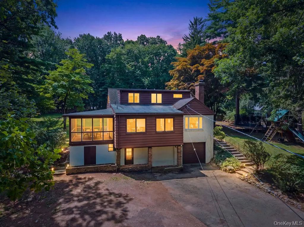 10 Farview Terrace, Airmont