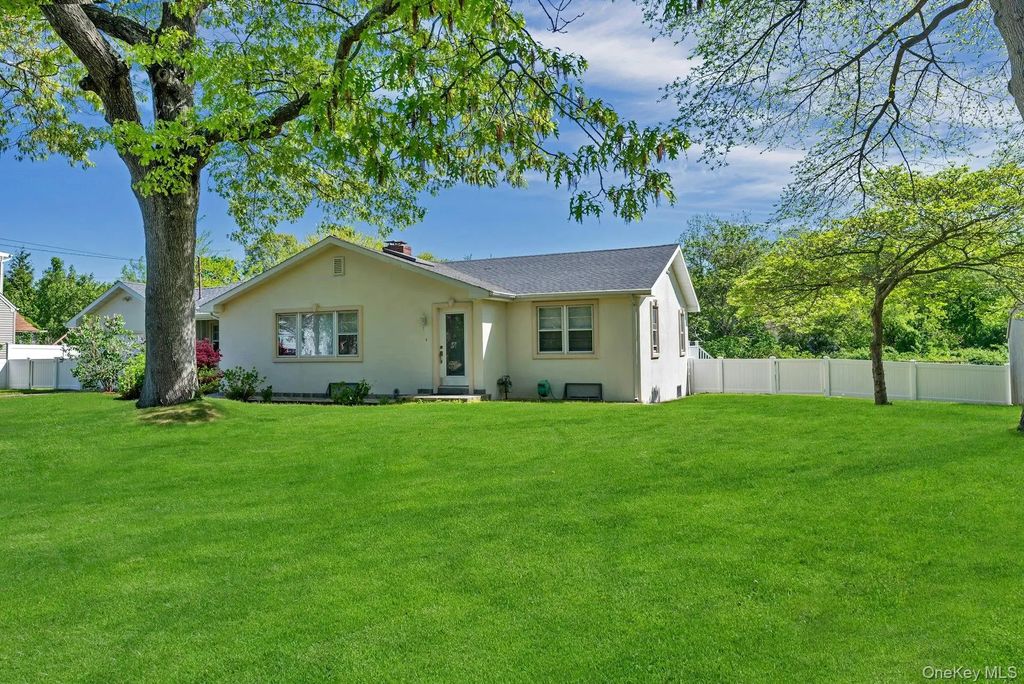 380 Clark Road, Southold