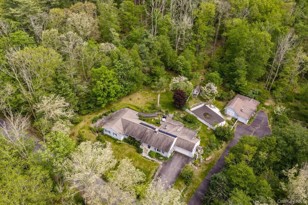 24 Boehmler Road, Sparrowbush