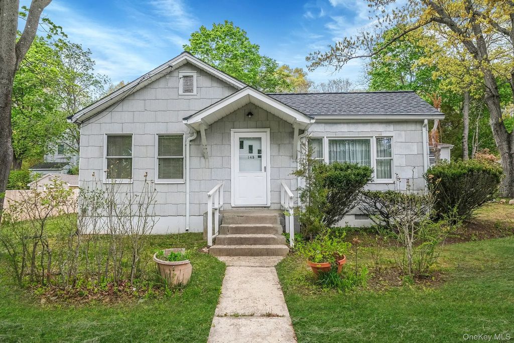 145 Locust Drive, Rocky Point