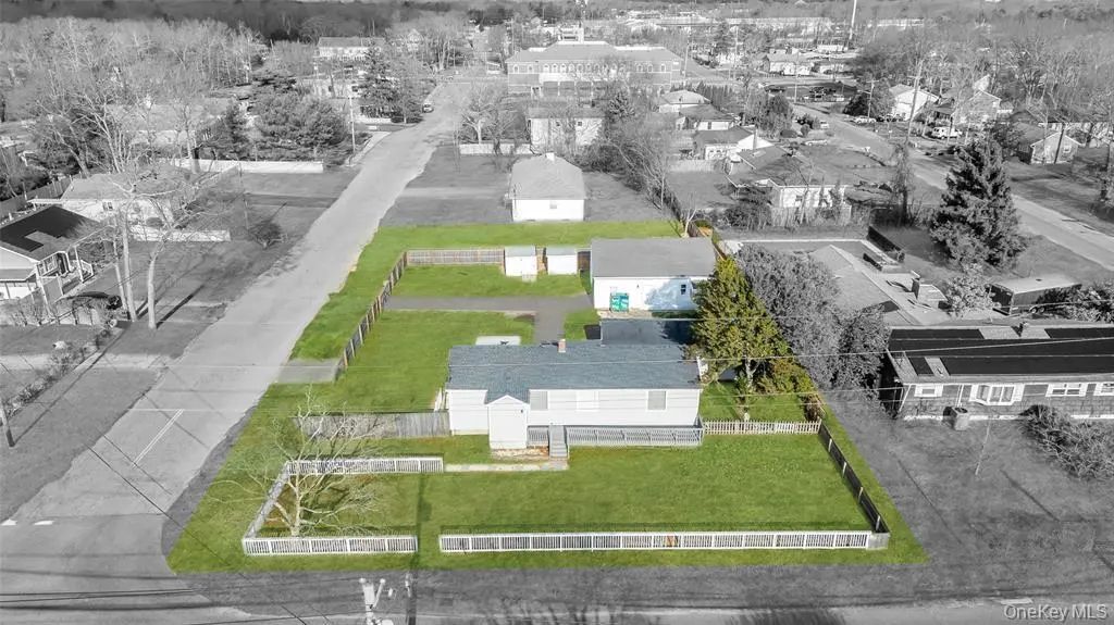 209 Jamaica Avenue, Medford
