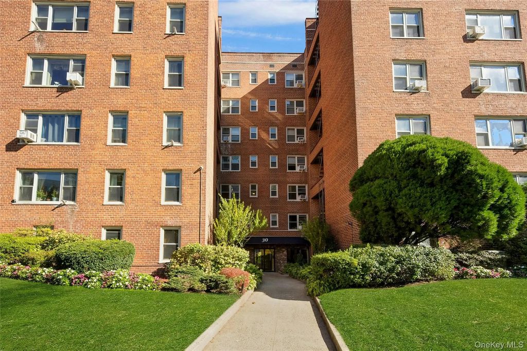 30 N Broadway # 5e, White Plains