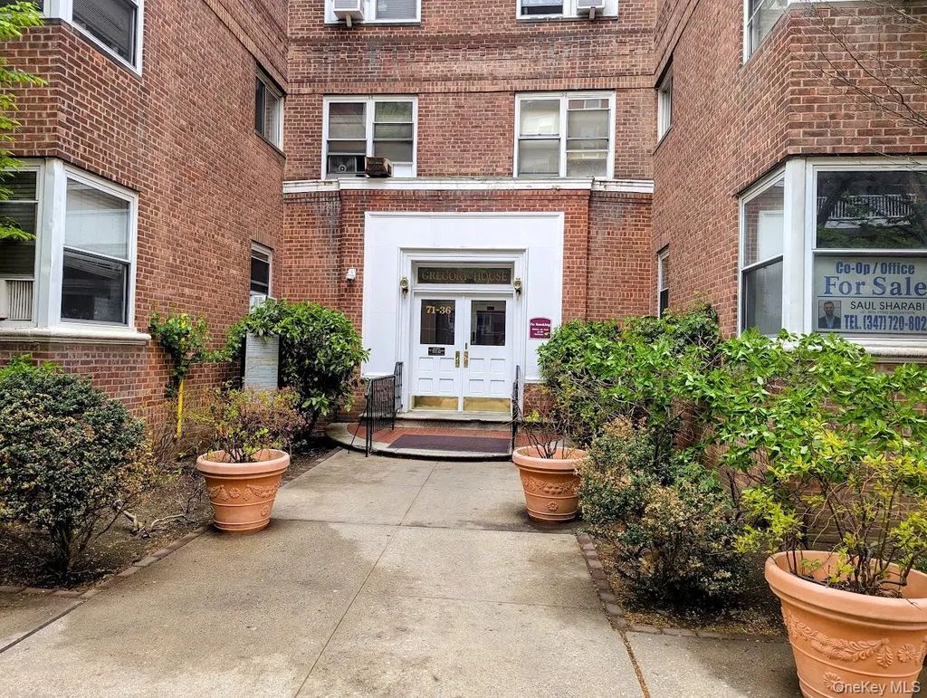 71-36 110 Street # 4a, Forest Hills