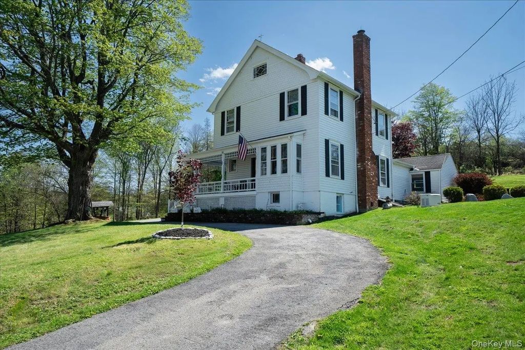 14 Maple Avenue, Goshen