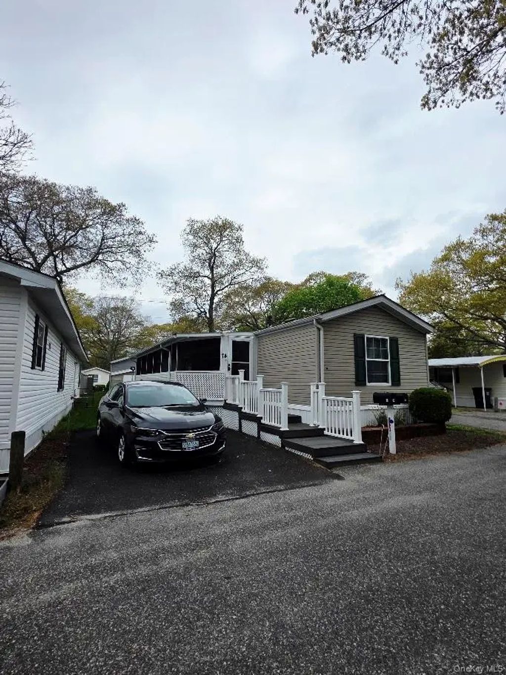 37 Hubbard Avenue # 74, Riverhead
