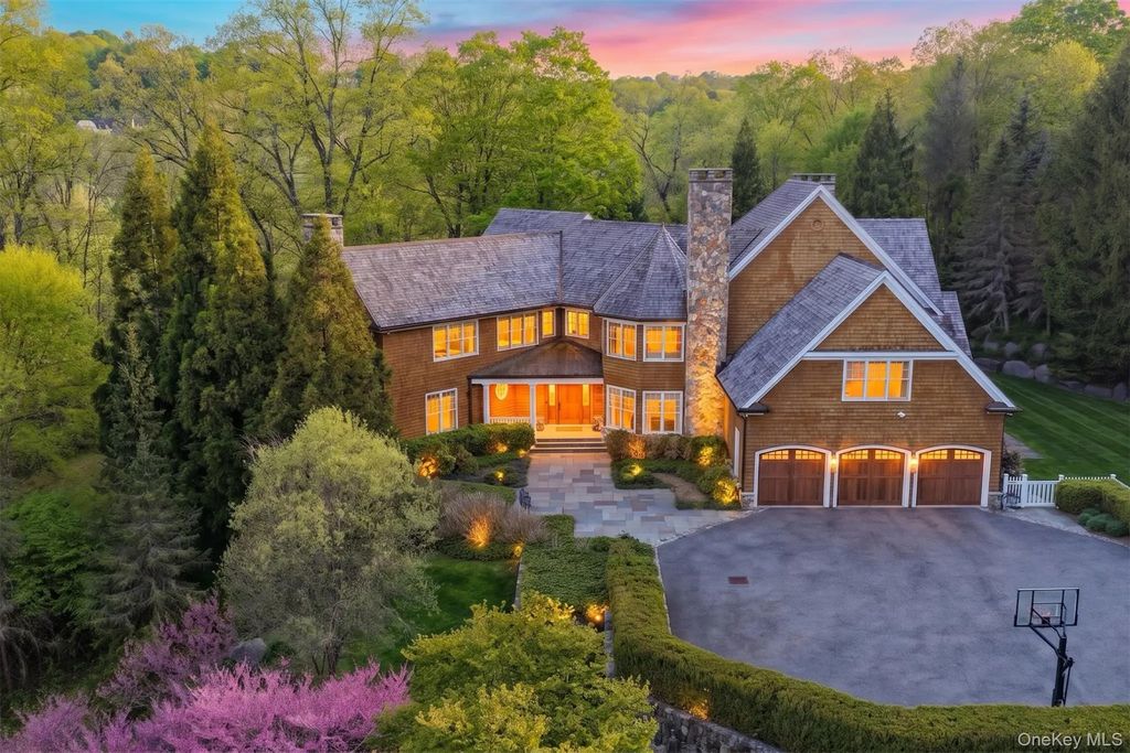 16 Wrights Mill Road, Armonk