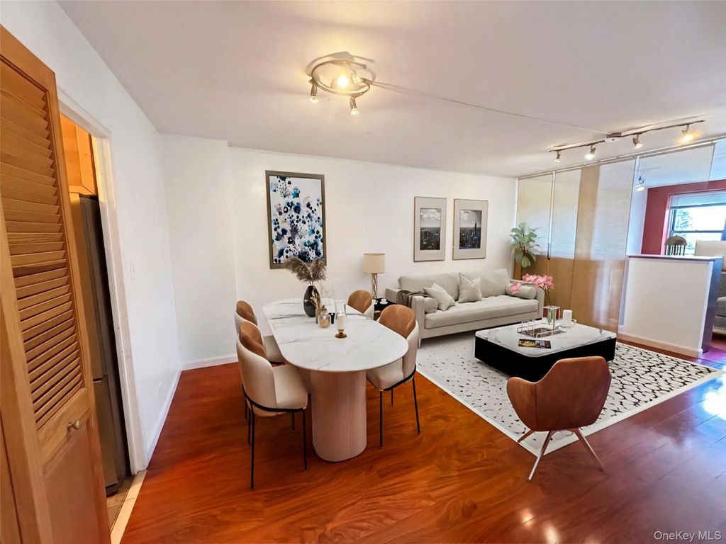61-20 Grand Central Parkway # C1100, Forest Hills