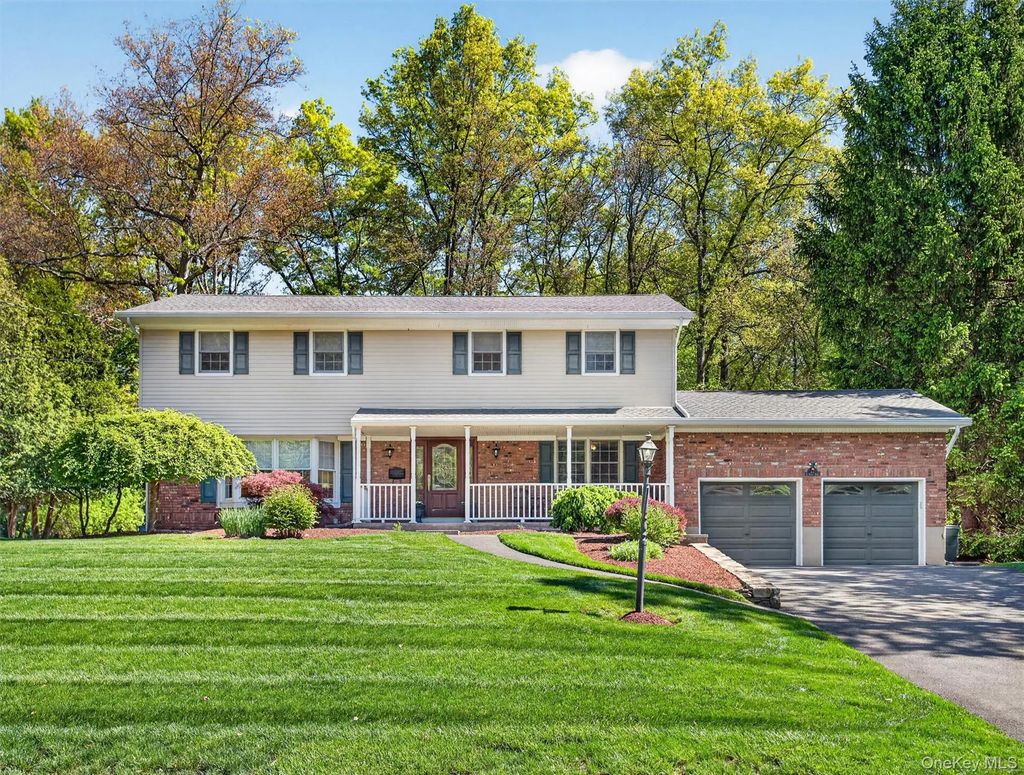 22 E Mayer Drive, Suffern