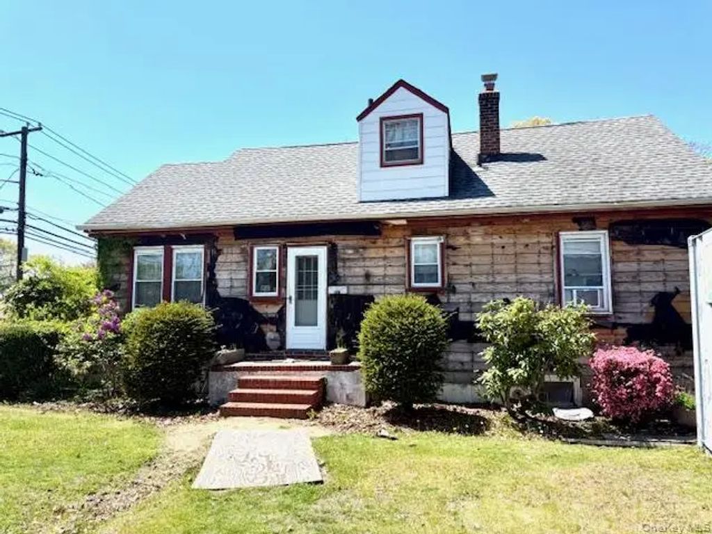 2571 Beltagh Avenue, North Bellmore