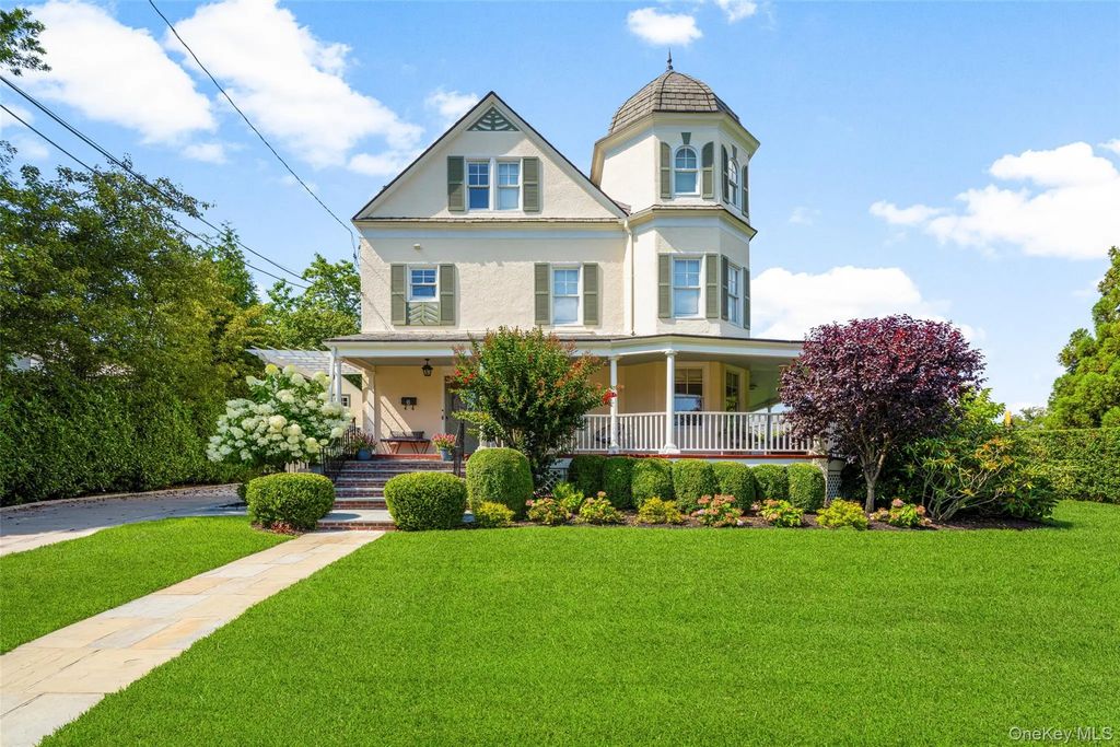 6 Linden Avenue, Larchmont