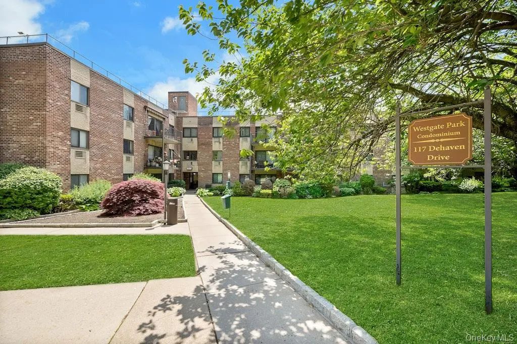 117 De Haven Drive # 153, Yonkers