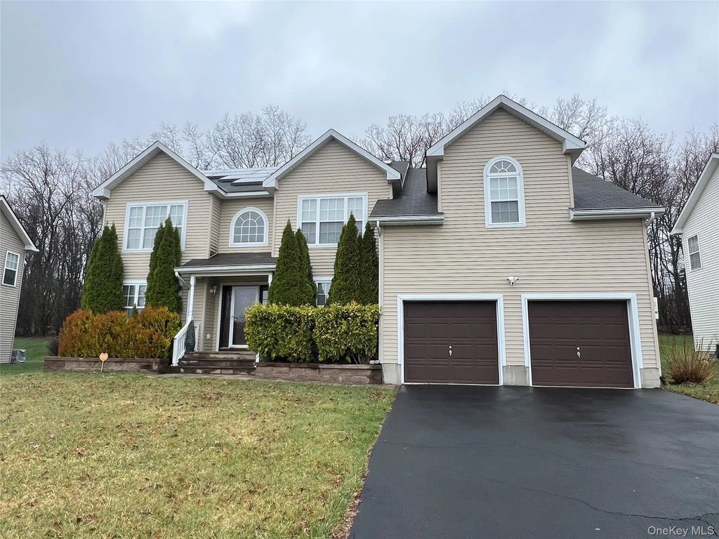 10 Johanna Drive, Newburgh