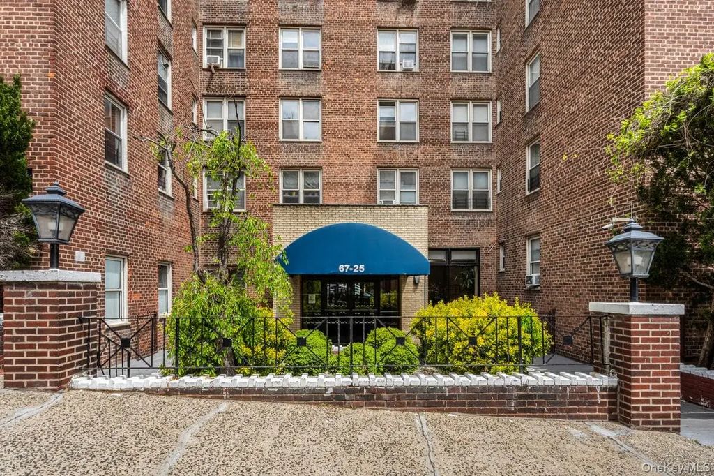 67-25 Dartmouth Street # 6d, Forest Hills