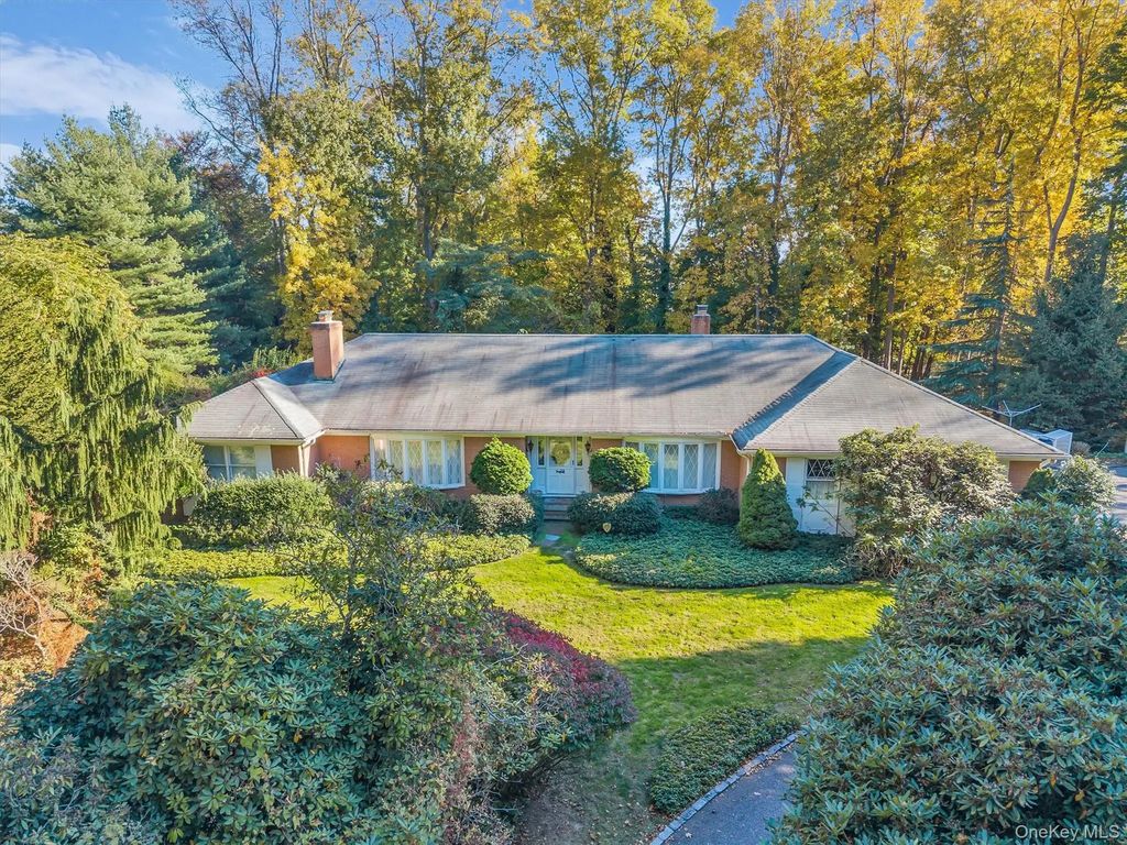133 Old Field Road, Setauket
