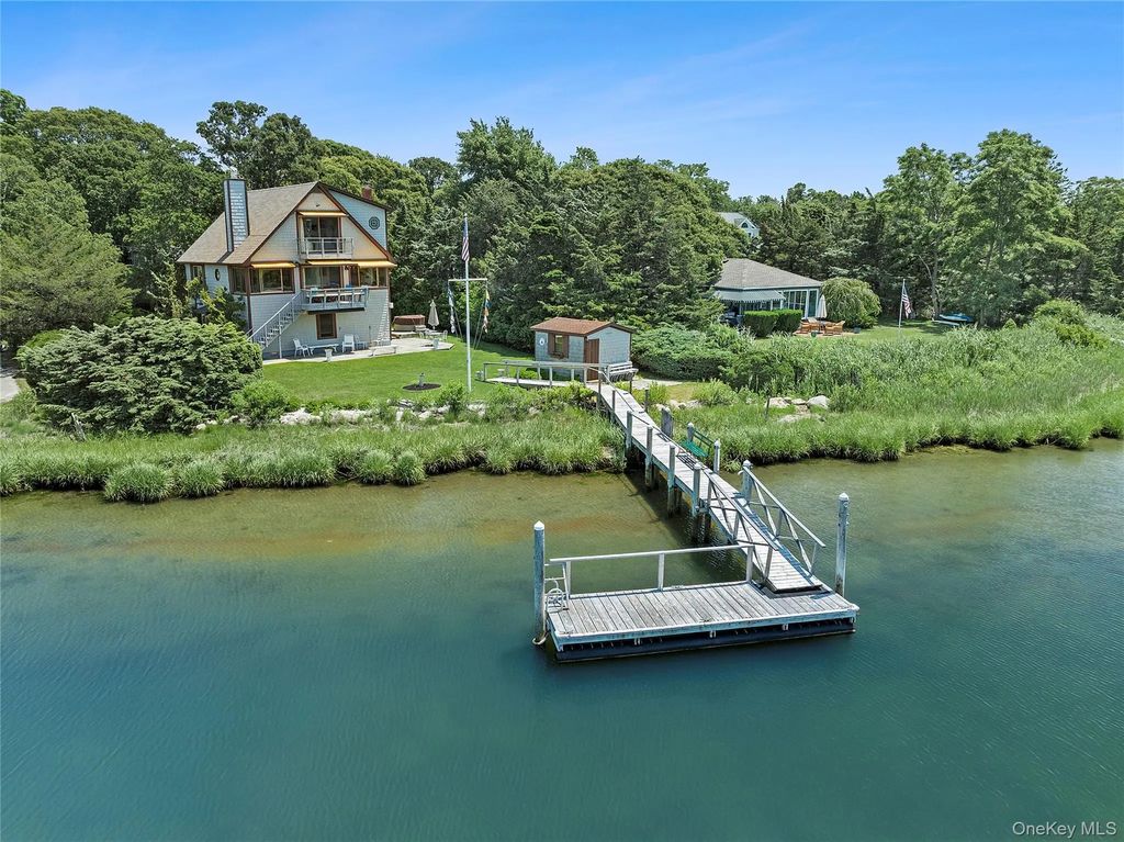 100 Crescent Street, Sag Harbor