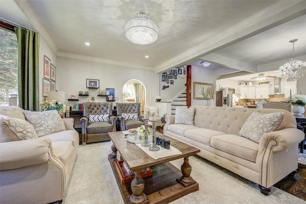 63 Buckingham Place, Lynbrook