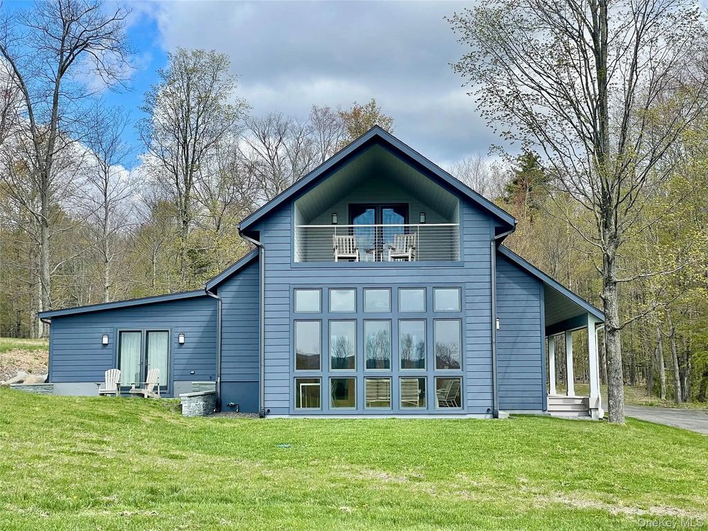 323 Haddock Hill Road, Chatham