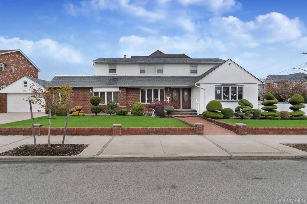 86-17 157th Avenue, Howard Beach