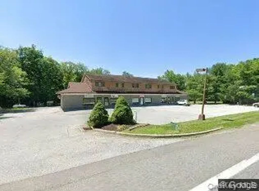 1229 Route 9g, Hyde Park