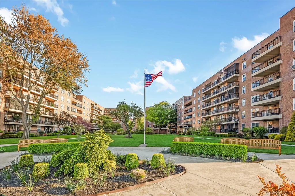 162-41 Powells Cove Boulevard # 6s, Whitestone