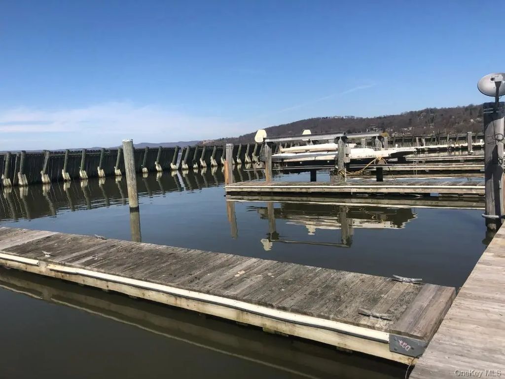 9 Hudson Street # C-16, Croton-on-Hudson