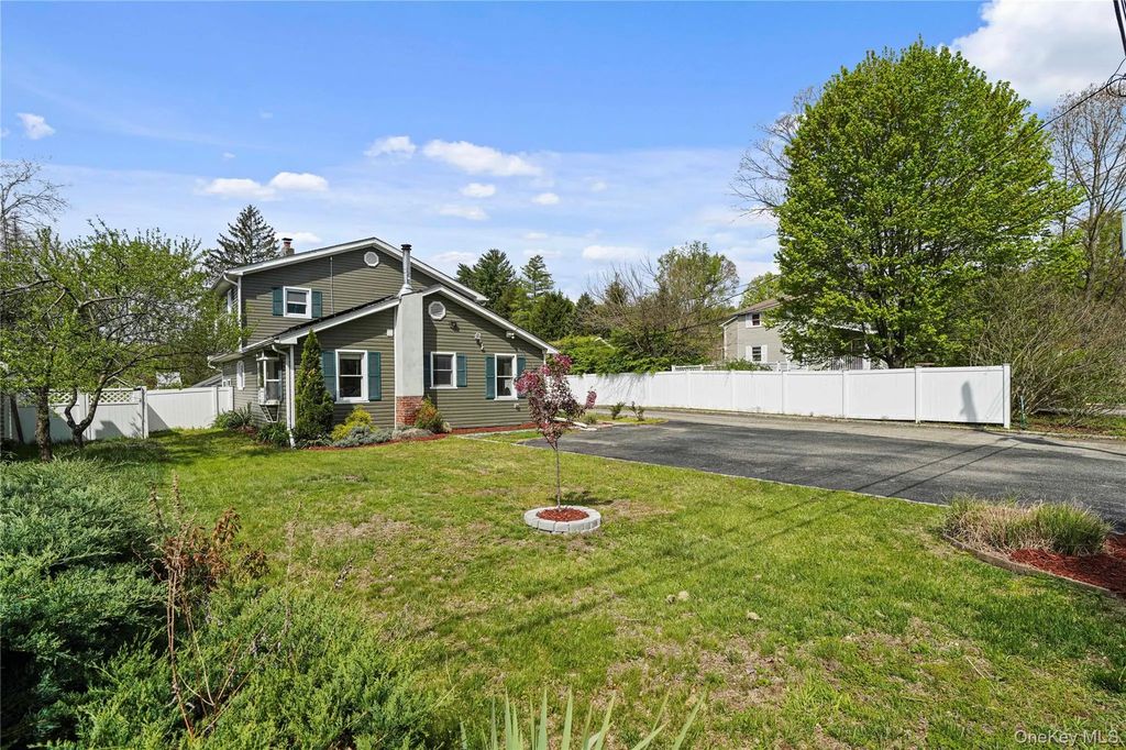23 Adams Rush Road, Cortlandt Manor