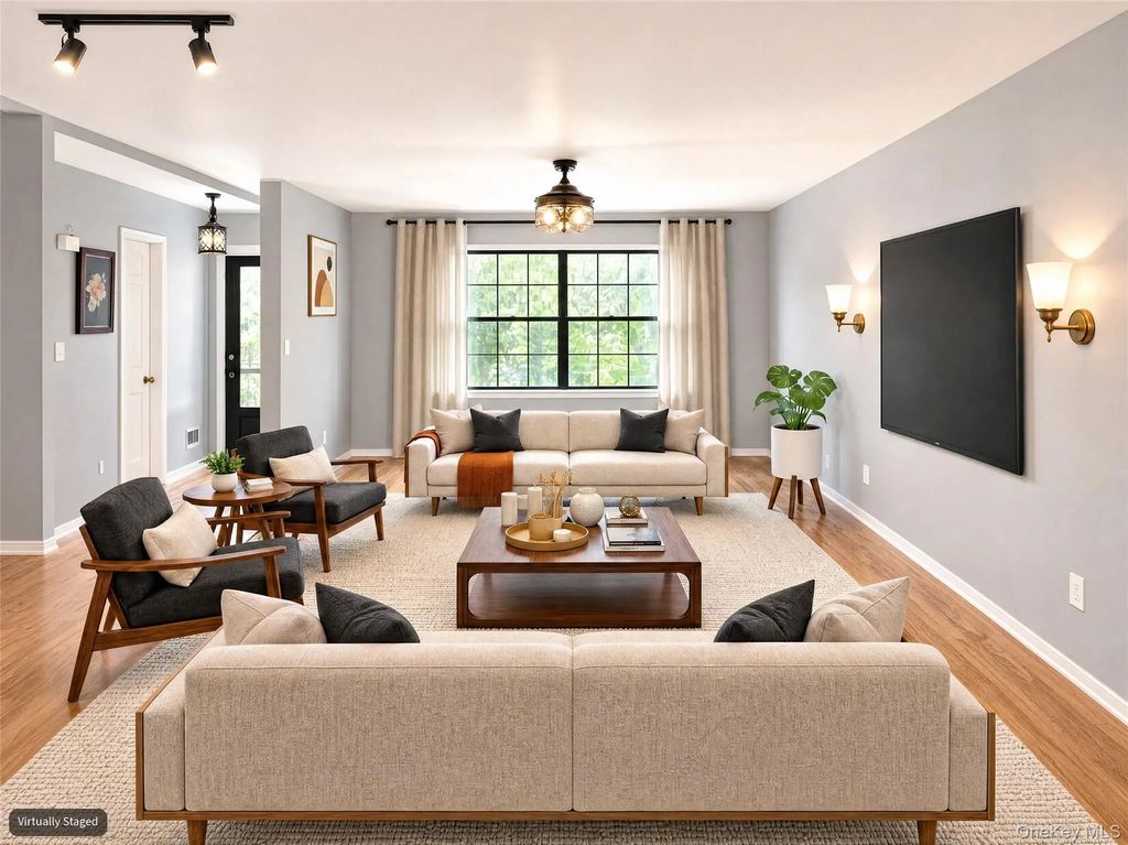 164 Somerset Drive, Suffern