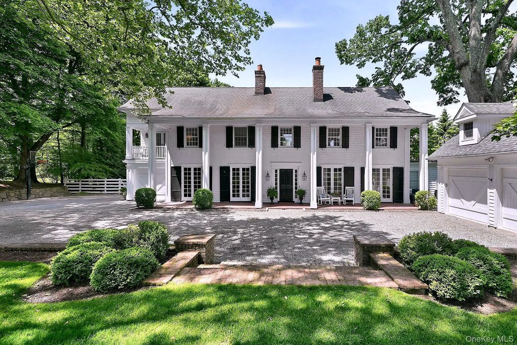 40 Algonquin Drive, Chappaqua