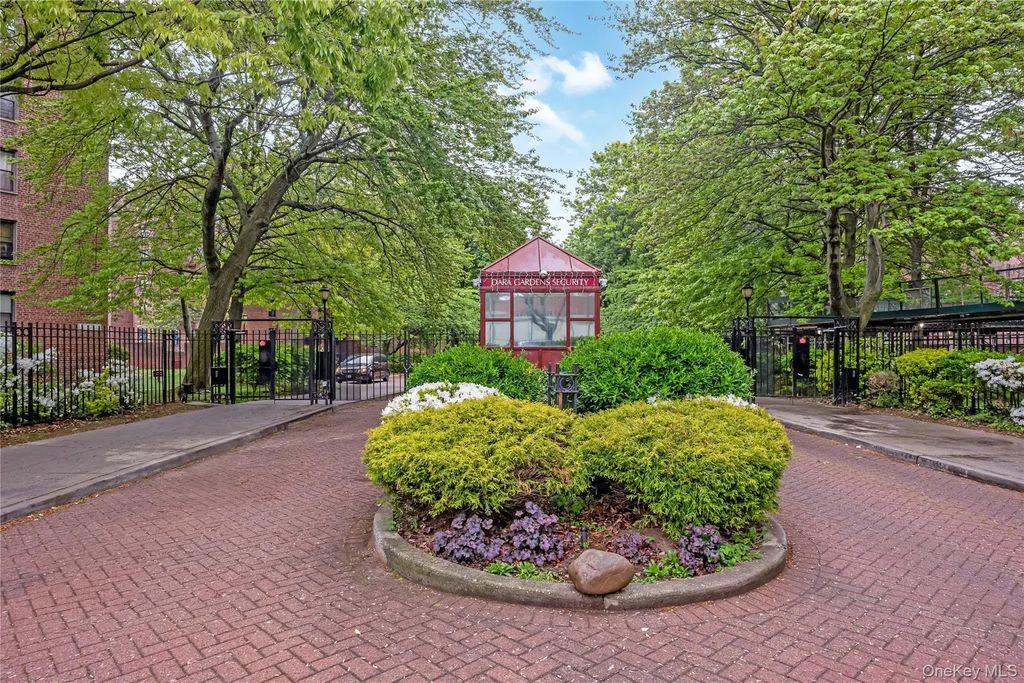 150-10 71st Avenue # 2k, Kew Garden Hills