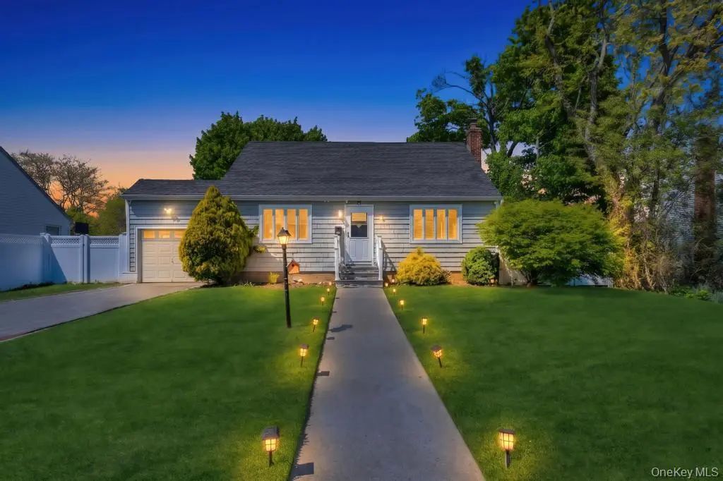 259 N Rutherford Avenue, Massapequa