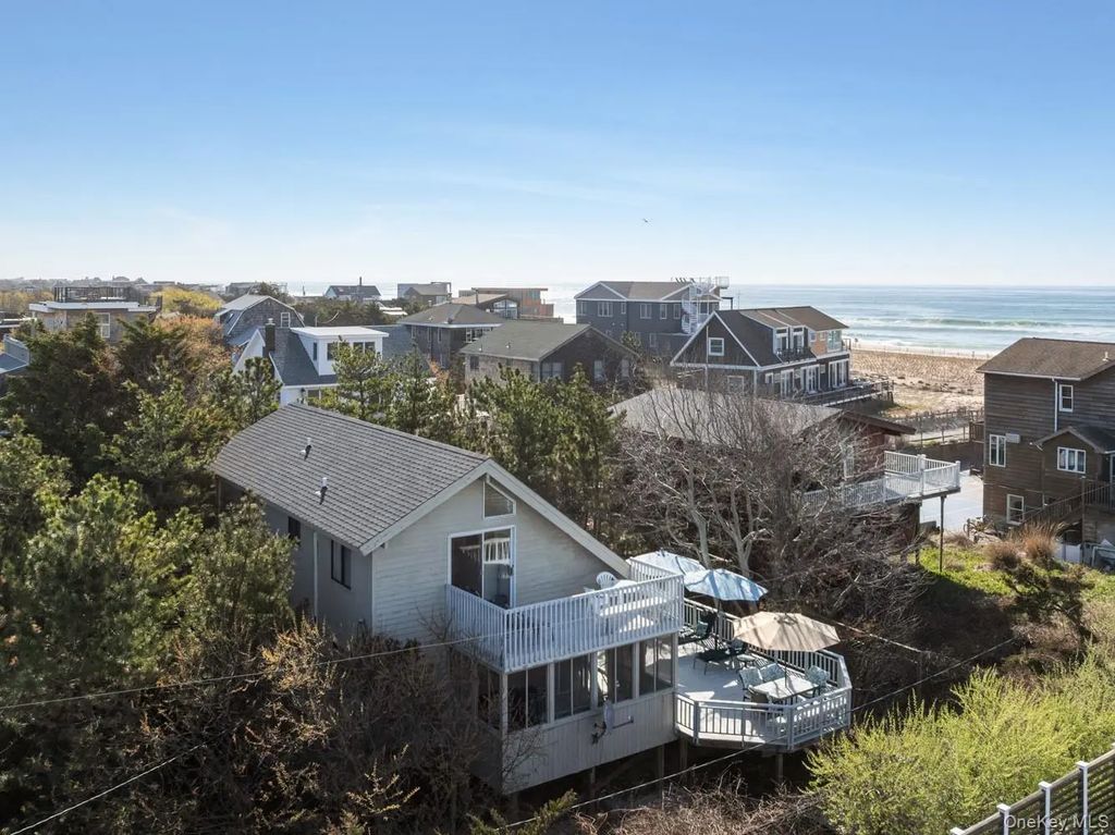 200 Clipper Road, Corneille Estates