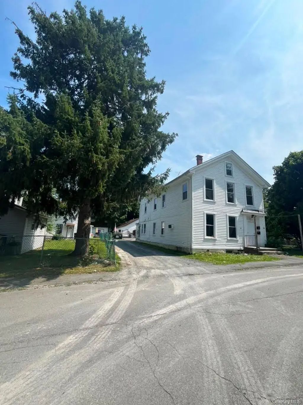 14 Park Street, Ellenville