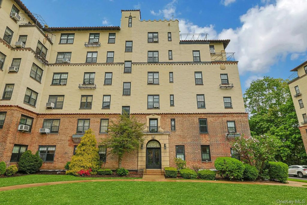 1273 North Avenue # 1e, New Rochelle