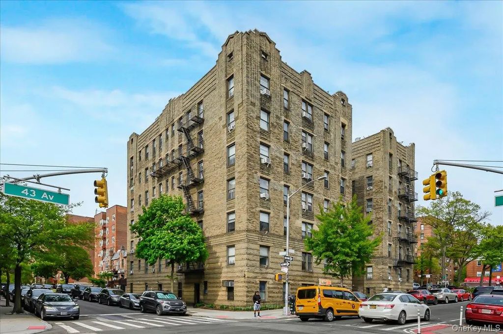 50-05 43rd Avenue # 1m, Woodside