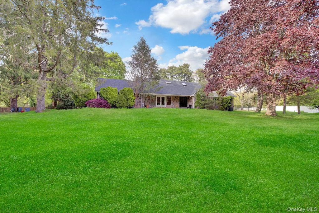 1719 Cedar Swamp Road, Brookville
