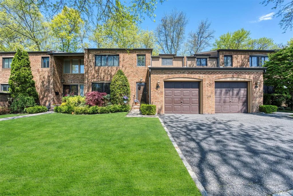 25 Windsor Gate Drive, North Hills