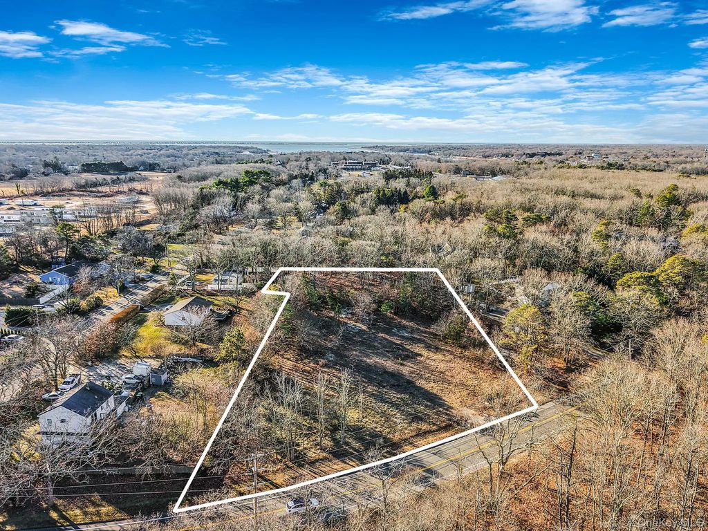 267 Old Country Road, Eastport