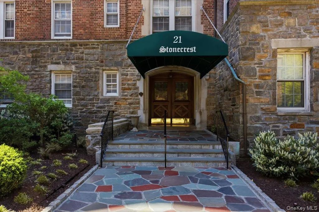 21 N Chatsworth Avenue # 2j, Larchmont