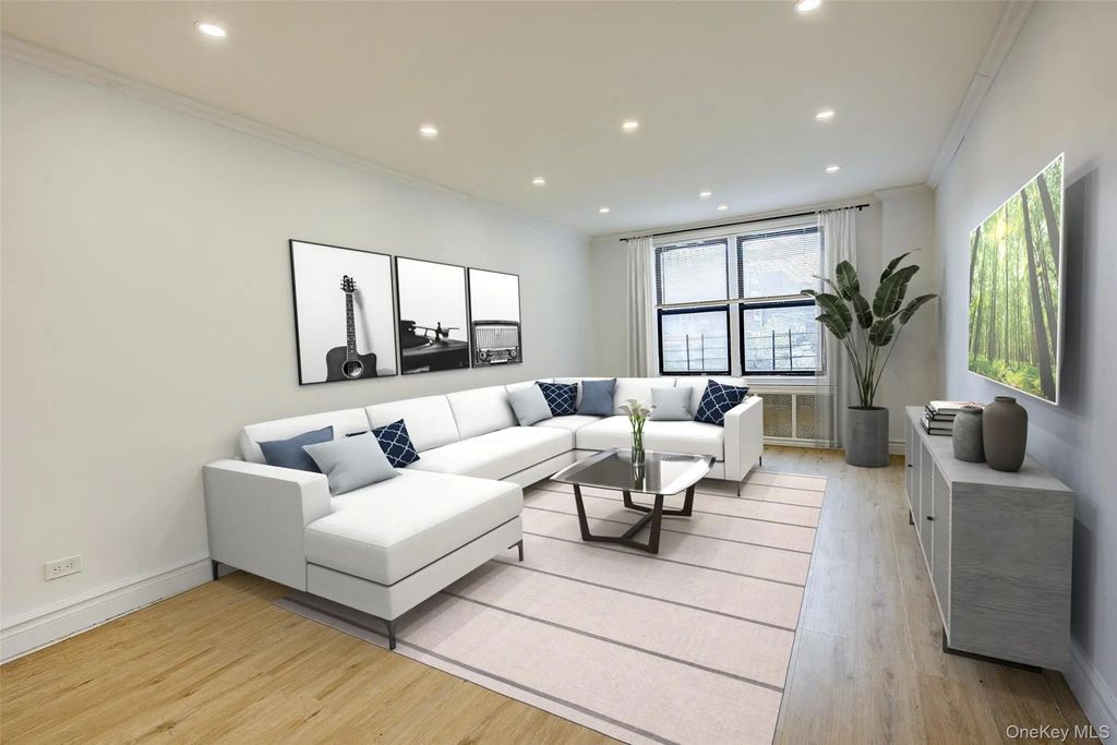 100-25 Queens Boulevard # 2r, Forest Hills