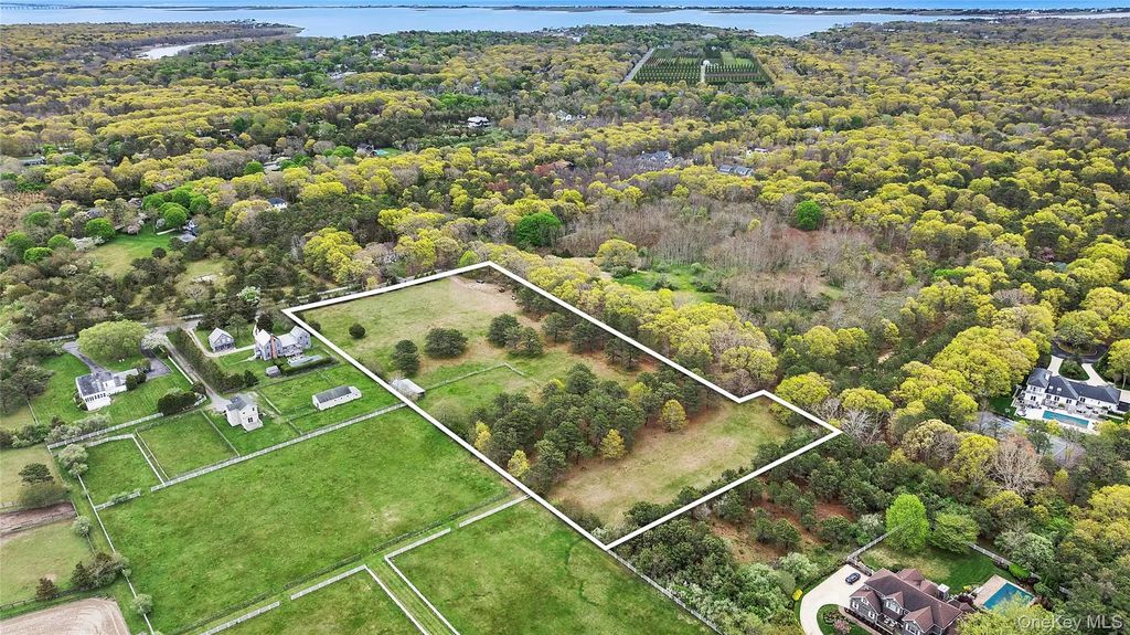 144 Damascus Road, East Quogue