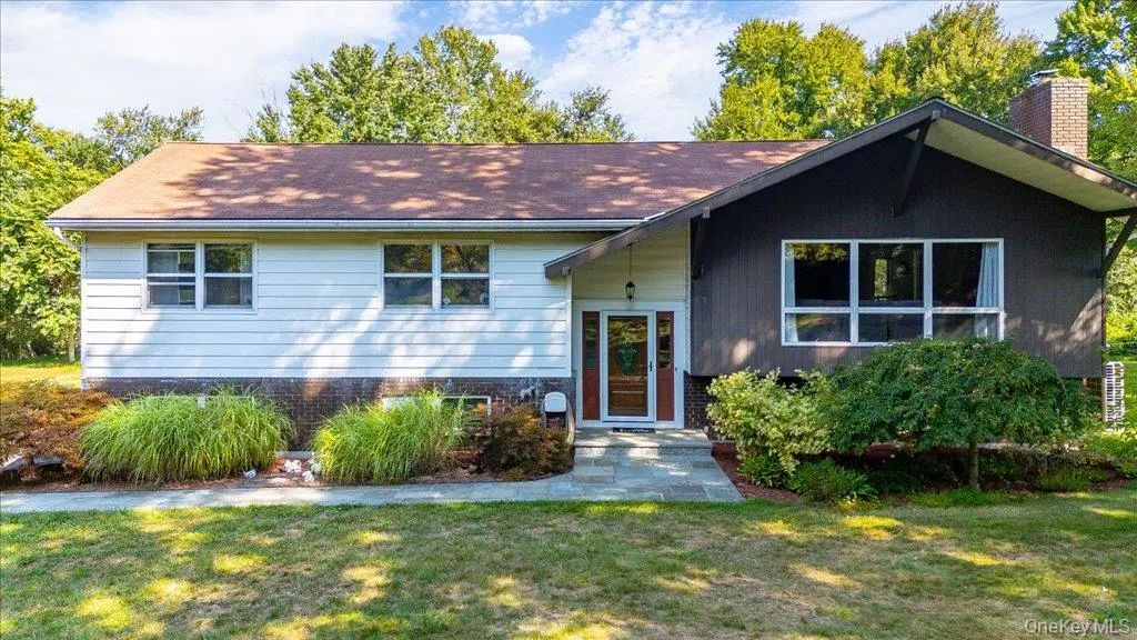 9 Van Vlack Road, Hopewell Junction