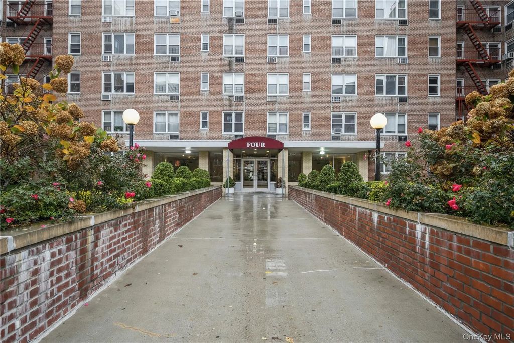 4 Sadore Lane # 3e, Yonkers