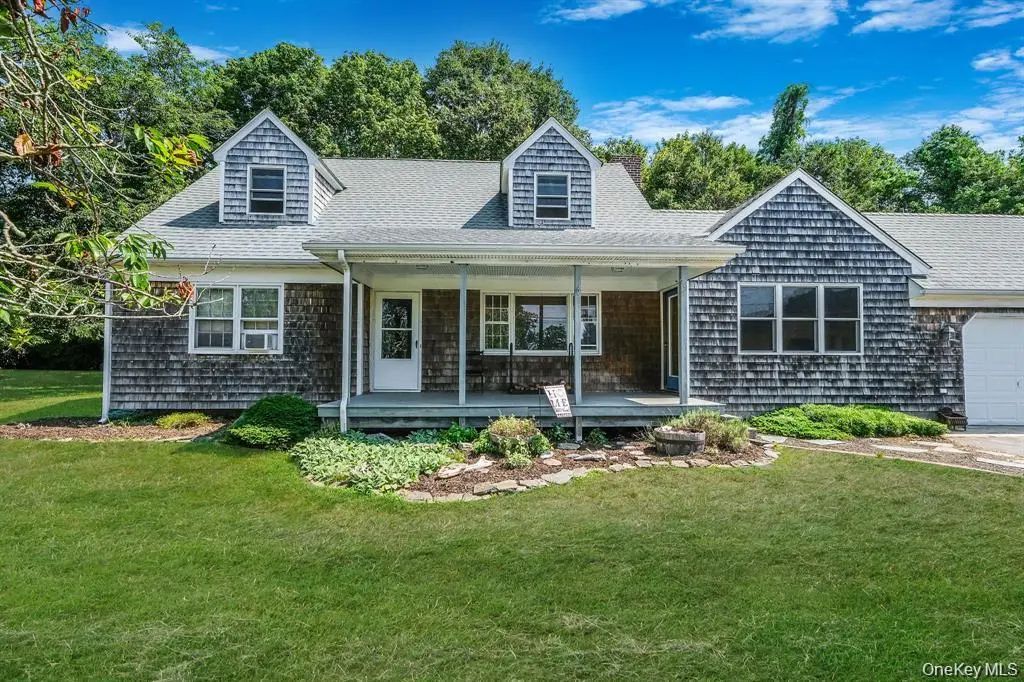 295 Willow Terrace Lane, Orient